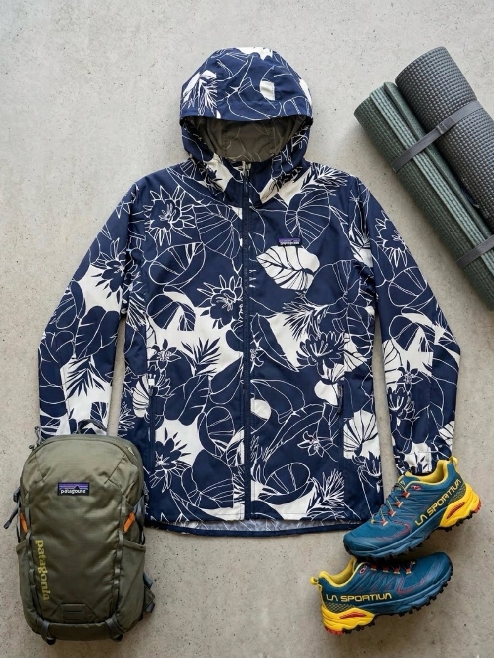 Patagonia Bajadas Hoody Women's Blue Floral Windbreaker Lightweight Full Zip L